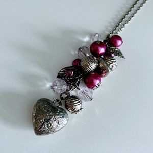 • heart necklace •